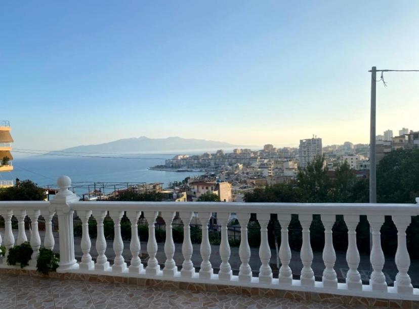Vila Yasmin 38 Sarandë Exteriör bild