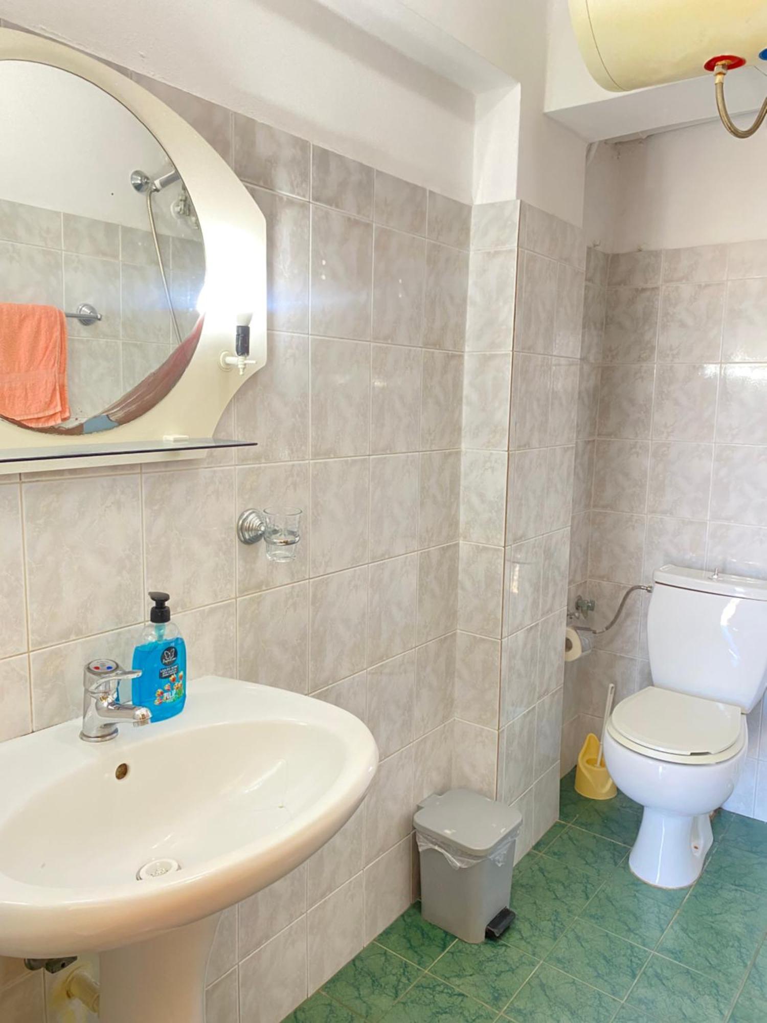 Vila Yasmin 38 Sarandë Exteriör bild
